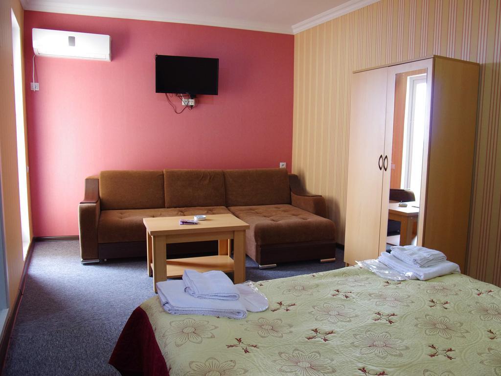 King Edward Hotel Τυφλίδα Δωμάτιο φωτογραφία