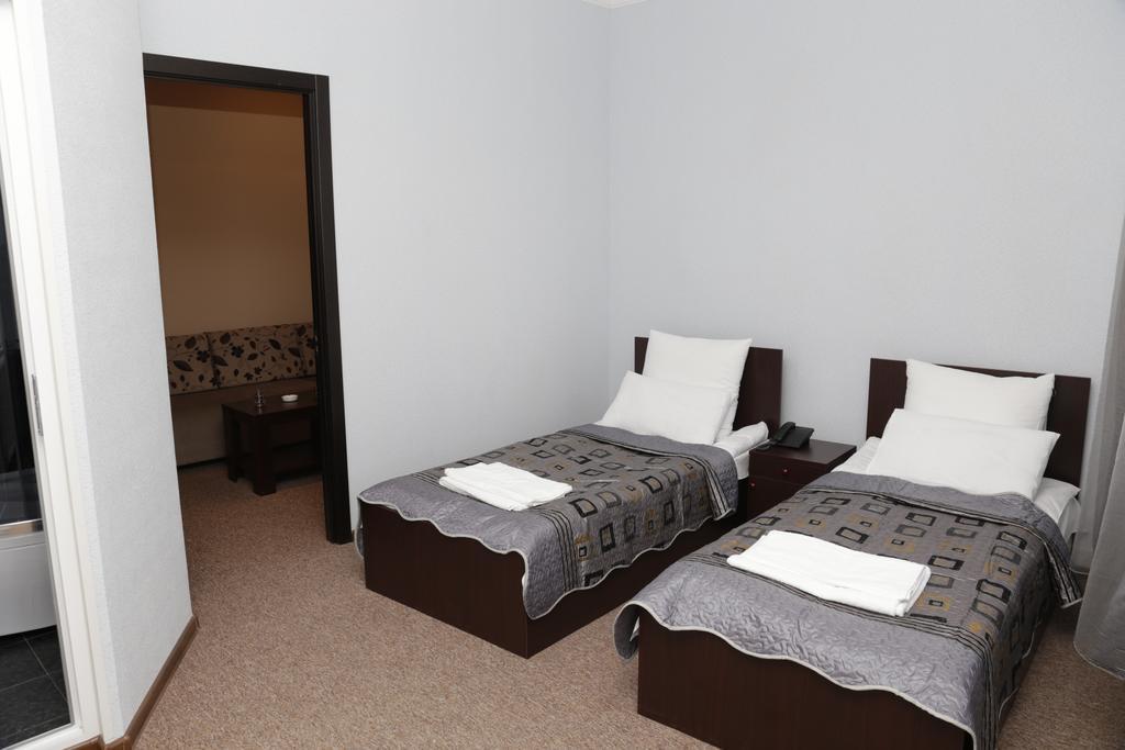 King Edward Hotel Τυφλίδα Δωμάτιο φωτογραφία