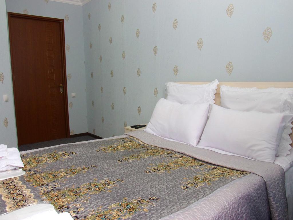 King Edward Hotel Τυφλίδα Δωμάτιο φωτογραφία