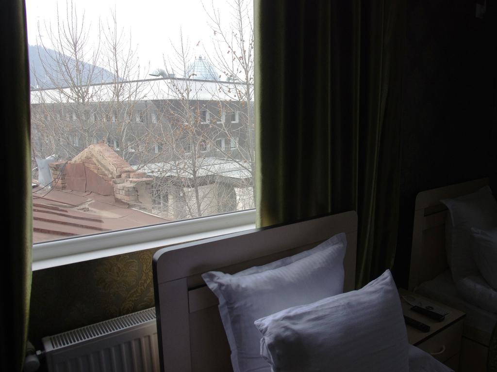 King Edward Hotel Τυφλίδα Δωμάτιο φωτογραφία